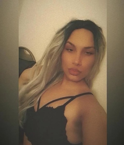 Descopera O Legatura Speciala Cu Alys: O Femeie Sincera Si Deschisa