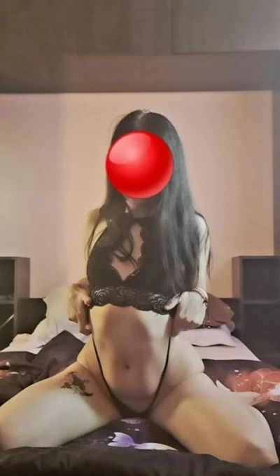 Bună sunt Anna noua în orașul tău!