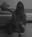 Discreție și Amabilitate - imagine 3