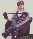 Mistress Goddess Nat for slave - imagine 4