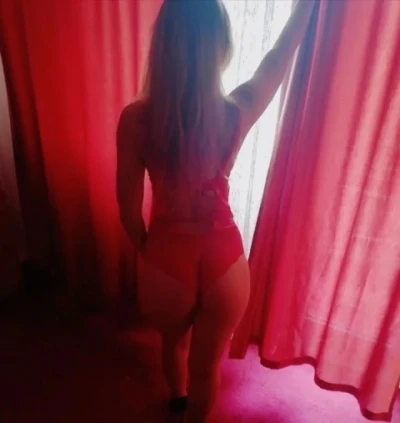 Buna ,ma numesc Oana si sunt noua in orasul tau