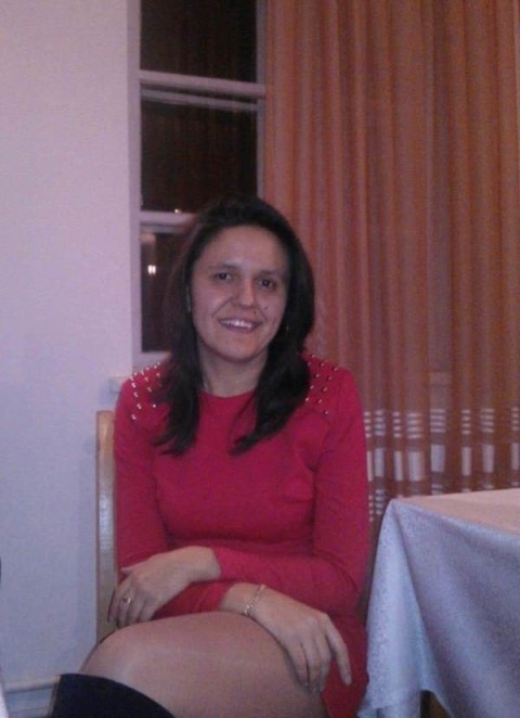 SERVICII TOTALE CU O MATUR? CU...