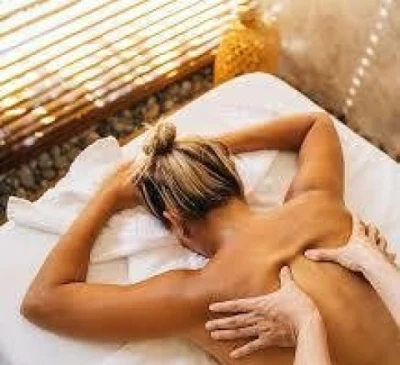 Întâlnirii intime și masaj de relaxare.