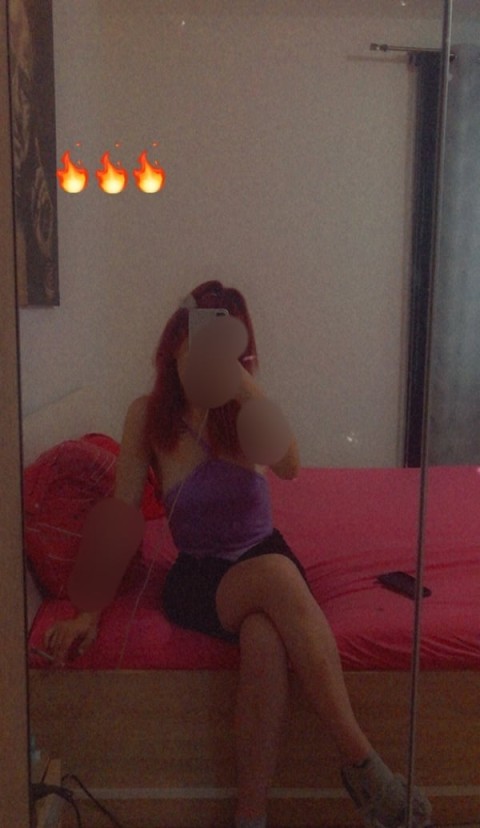 Anusca - Escort de 20 de ani in Brasov, Zona Coresi