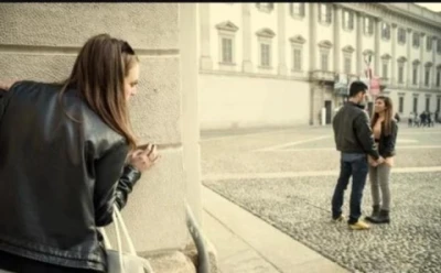 Caut persoana discreta