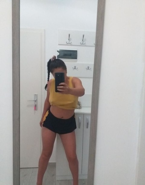 Anna ,matura 41 ani ..de mierc...