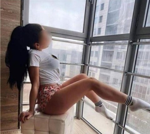 Emily/ zona mall plaza - imagine 93245