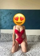 Tânăra domnișoară pasională. - imagine 1