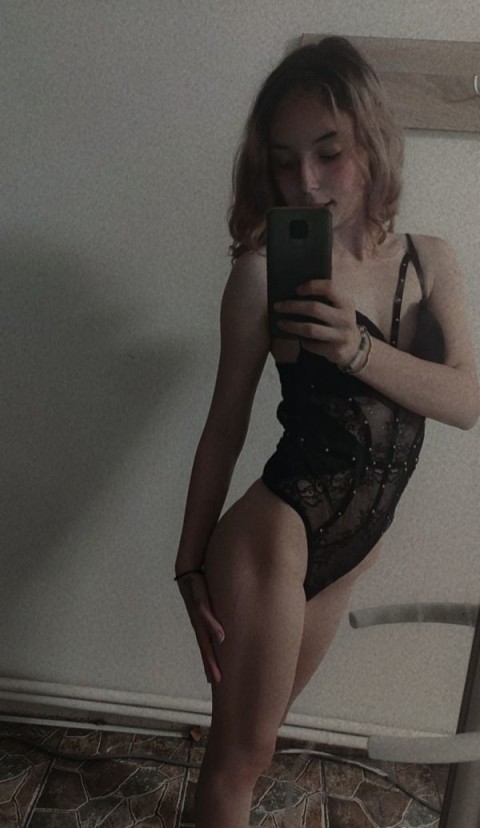 Escorta de lux gata de distractie la Buzau