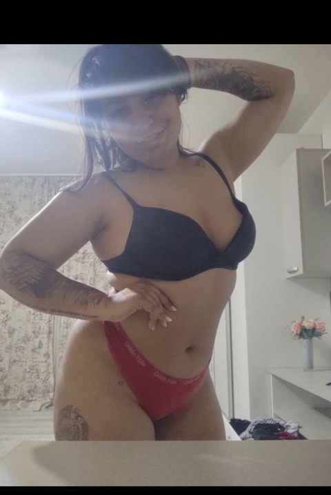 Te astept pentru a satiface fanteziile