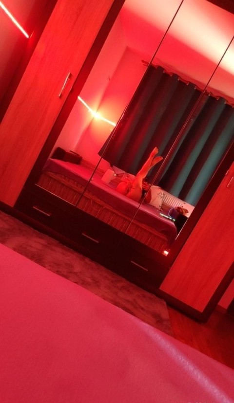 brunet? nebun? adic? gata s? te satisfac? - imagine 100961