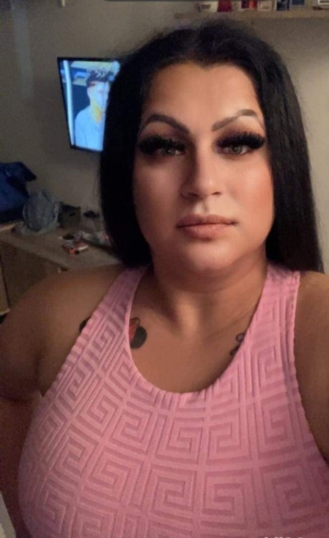 Am 23 de aniVin din ungaria din budapesta