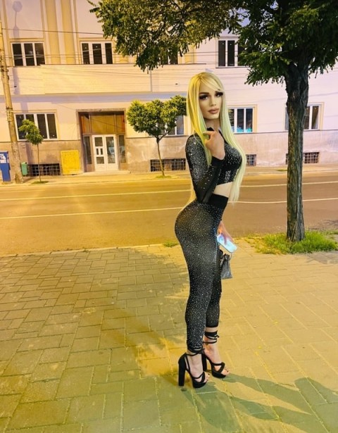 Alina - Femeie Sincera pentru Relatii Serioase in Mamaia - imagine 107528