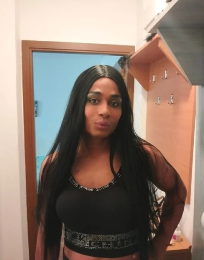 Buna TRANSEXEXUALA NU FEMEIE azi am ajuns în oraș ,vino ,vizitează mă ,vino sa ne distram