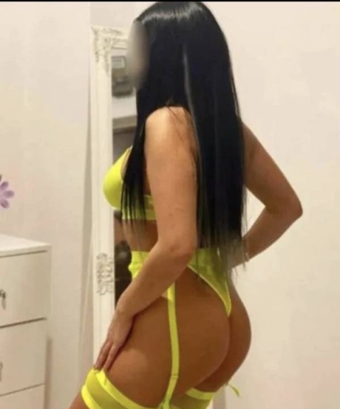 Sara ma deplasez ?i la hotel fac ?i party - imagine 116342