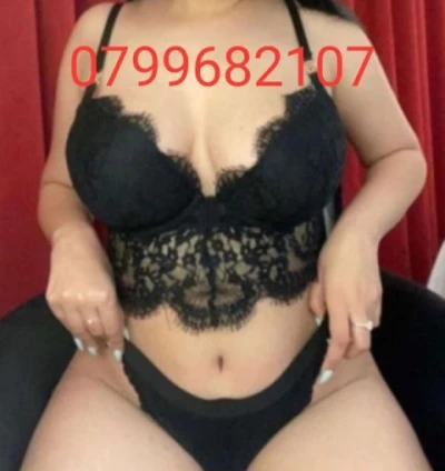 Alis Maria - Escorta Discreta Disponibila pe WhatsApp