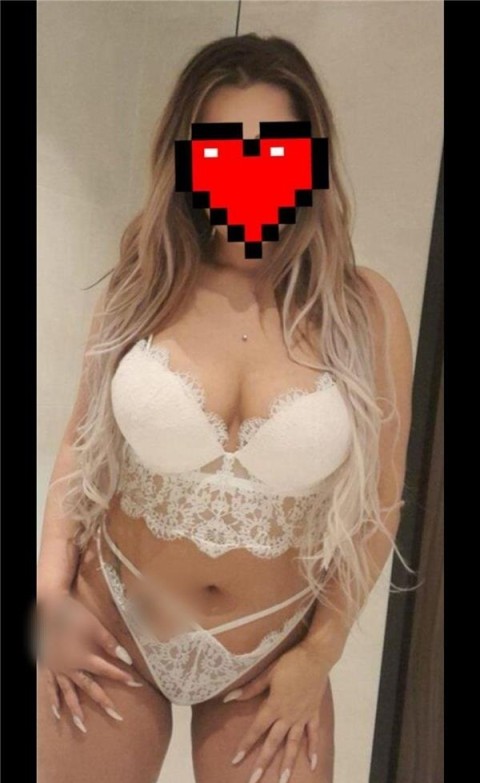 Tinerețe seducătoare la 19 ani - Nouă în Ploiești - imagine 117568
