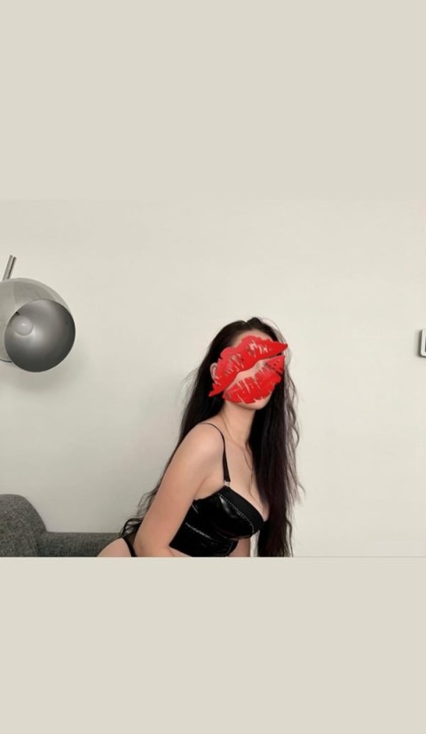 Bruneta seducatoare in Ploiesti te asteapta pentru momente intense - imagine 118950