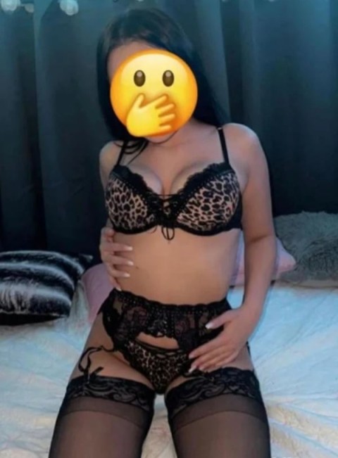 Bruneta fierbinte, poze reale - imagine 119312