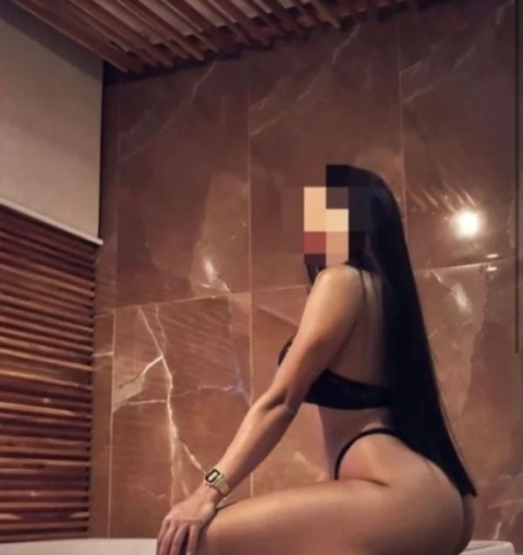 Alexandra bruneta sexy fac deplasarii in oras si in afara orasului !!!
