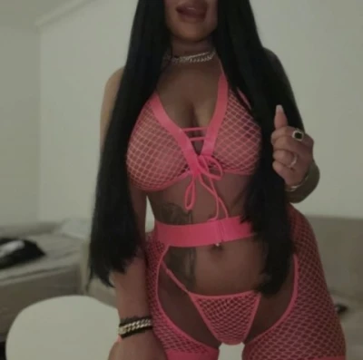 Show erotic nu rata ocazia o s?-?i placa!