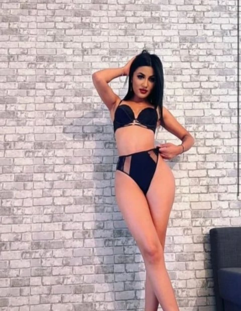 noua in oras non stop am colega party