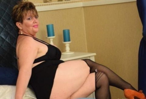 Lena escorta matura din Brasov