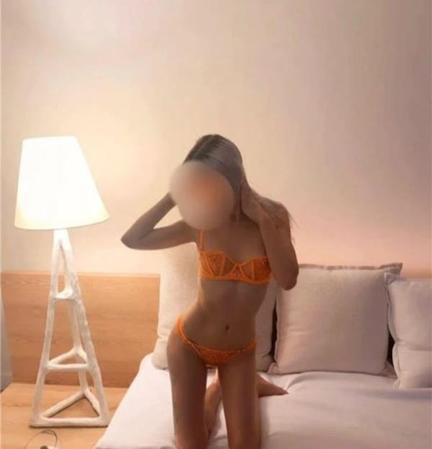 Blonda reala,pentru prima data...