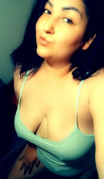 Eleganta Escortă Disponibilă în Constanta - Servicii Complete cu Poze Reale