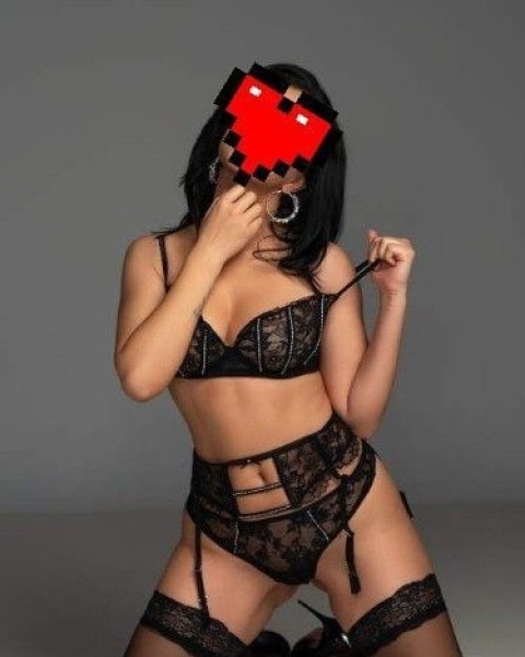 Rebecca !!! doar ,deplas?rii!!