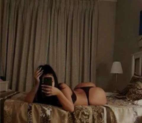 Bruneta sexy - imagine 134277