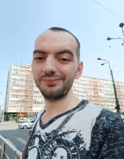 Femeie singura din Sector 6 cauta barbat serios pentru relatie