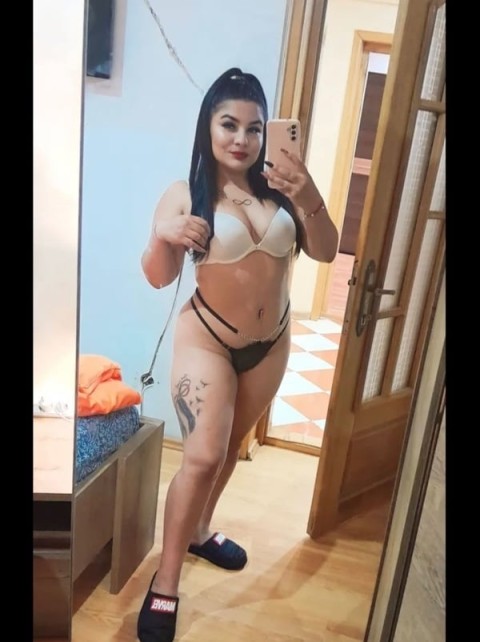 R?sf?? ?i pasiune cu o bruneta focoasa - imagine 138985