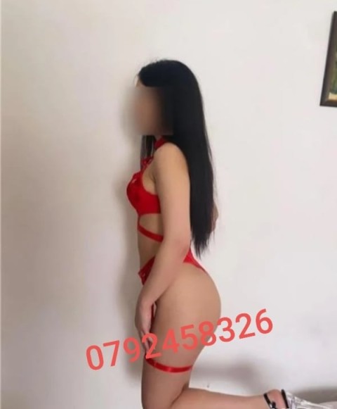 Escorta bruneta seducatoare in Constanta, intalniri fara graba - imagine 139394