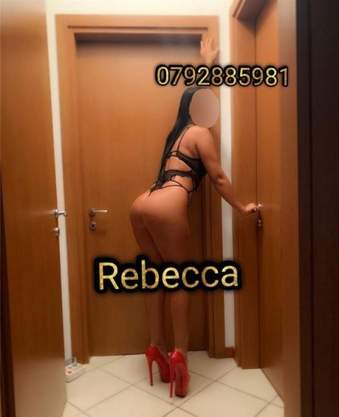 Bruneta dulce si ascultatoare - Coresi - imagine 141700