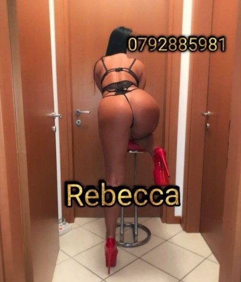 Bruneta dulce si ascultatoare - Coresi - imagine 141701