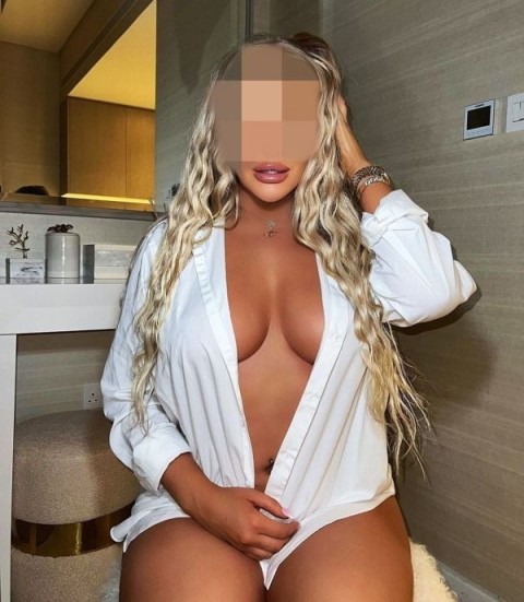 Blonda sexy noua in Cluj-Napoca aproape de Iulius Mall - imagine 142635