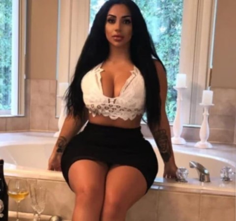 Star - Escort, Noua in Mamaia! Eleganta si Unica la Dispozitia Ta! - imagine 144911