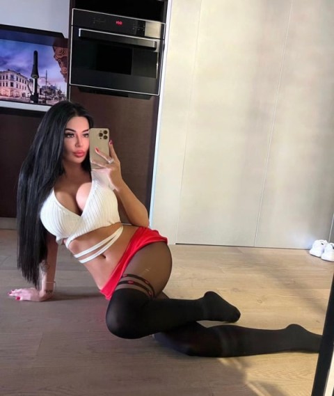 Escorta Anne Marie in Petrosani pentru doar 2 zile - imagine 145854