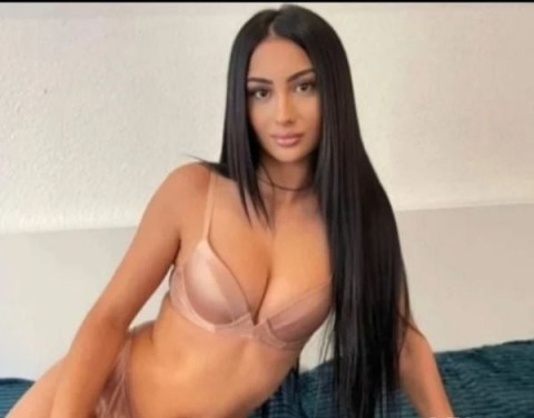 Iulia fermecatoare escorta in Satu Mare disponibila pentru deplasari - imagine 146797