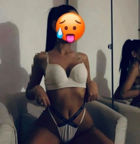 Azi am ajuns /bruneta skiny / ac cupluri - imagine 147136