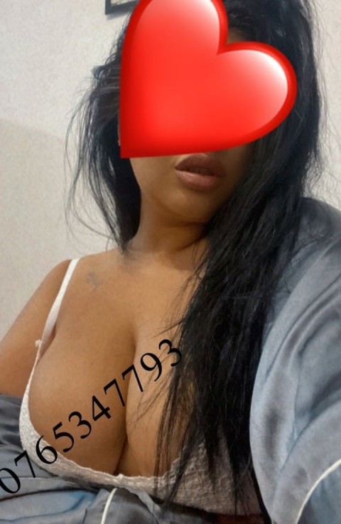 Nou? , Voluptoasa reala , militari residence , 27 de anj - imagine 147763