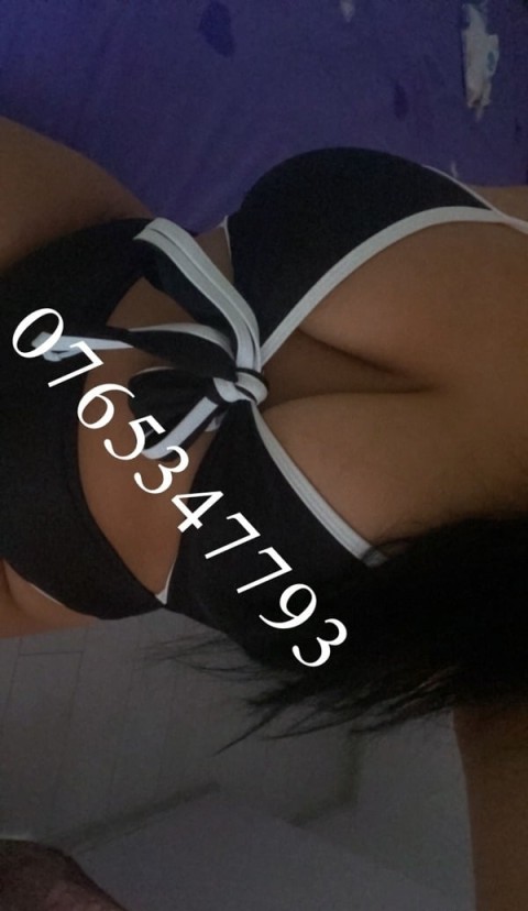 Nou? , Voluptoasa reala , militari residence , 27 de anj - imagine 147768