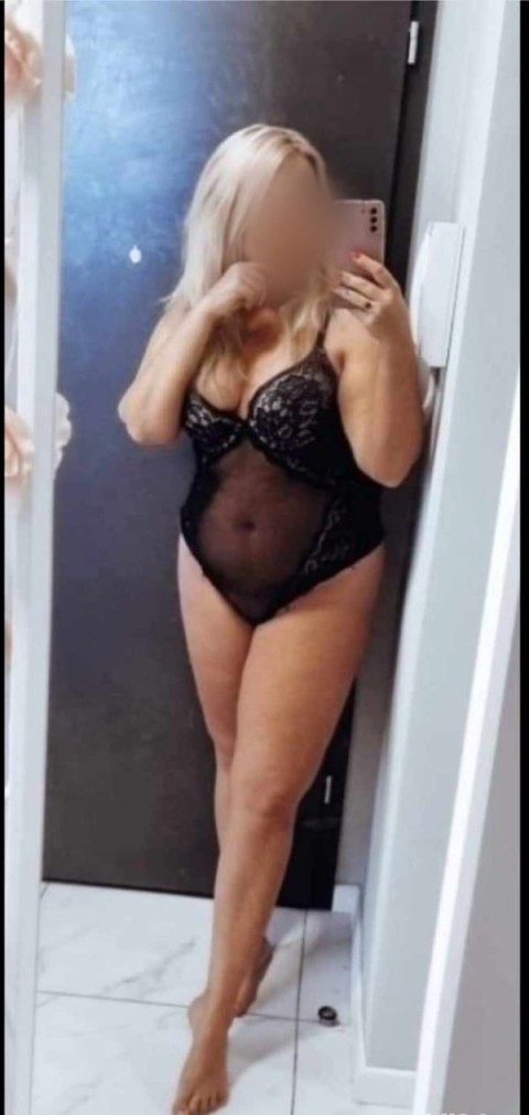 Blonda senzuala din Zalau, gata de noi aventuri - imagine 148284