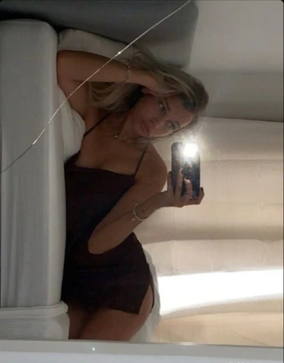 SECTOR 3 Buna! Sunt noua in Bucuresti! Ma numesc Ruxy si am 20 ani!