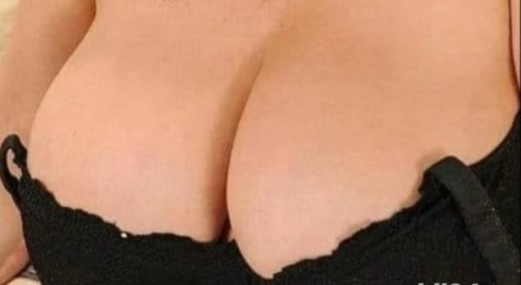 Escorta cu forme incitante ofe...