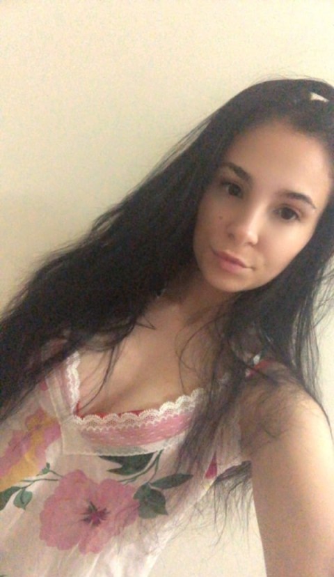 Claudia 20 ani: Dama de companie senzuala in Braila - Sun-o acum - imagine 153912