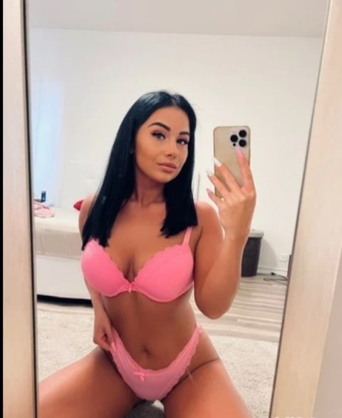 Larissa, 20 de ani, Escort in Brasov - Zona Toamnei - imagine 156090