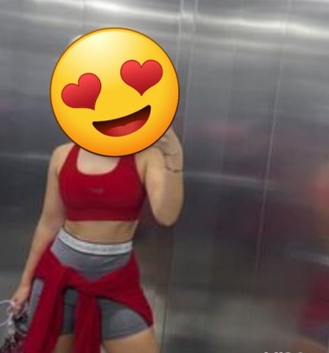 Disponibilă, deschisă si aștept propuneri noi!! - imagine 156689