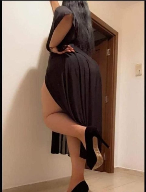 azi am ajuns !! fac party am și colega!!!!!
